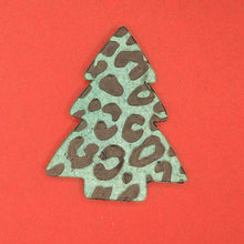 Load image into Gallery viewer, Christmas Tree (Rounded)- Silicone Freshie Mold