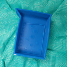 Load image into Gallery viewer, Beaker Silicone Freshie Mold