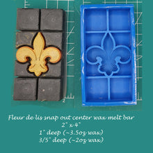 Load image into Gallery viewer, Fleur-de-lis Snap Out Center Wax Melt Snap Bar Silicone Mold