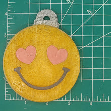 Load image into Gallery viewer, Christmas Ornament Mold - 3.5" ornament mold for all 3.5" circle inserts - Silicone Freshie Mold