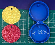 Load image into Gallery viewer, 3.5" Circle Tray - Silicone Freshie Mold