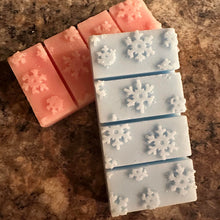 Load image into Gallery viewer, Falling Snow Wax Melt Snap Bar Silicone Mold