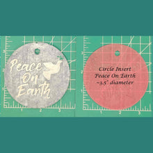 Load image into Gallery viewer, 3.5" Circle Inserts - Christmas - Silicone Freshie Mold