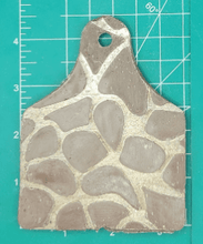 Load image into Gallery viewer, Cow Ear Tag Inserts - Silicone Freshie Mold