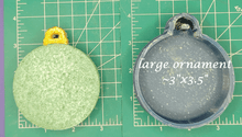 Load image into Gallery viewer, Christmas Ornament - Silicone Freshie Mold