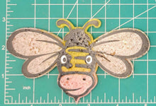 Load image into Gallery viewer, CowBee - Silicone Freshie Mold