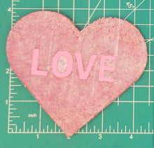 Load image into Gallery viewer, 4" Heart Inserts - Silicone Freshie Molds