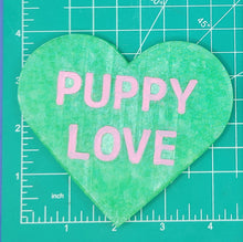 Load image into Gallery viewer, 4" Heart Inserts - Silicone Freshie Molds