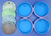 Load image into Gallery viewer, 3" Circle Tray - Silicone Freshie Mold