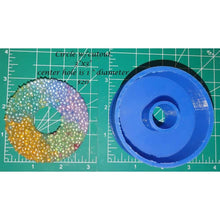 Load image into Gallery viewer, Circle with Cutout - Silicone Freshie Mold