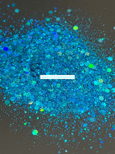 Load image into Gallery viewer, Bora Bora Holographic Chunky Glitter