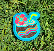 Load image into Gallery viewer, Coconut Drink Freshie Mold
