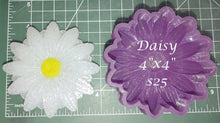 Load image into Gallery viewer, Daisy - Silicone Freshie Mold
