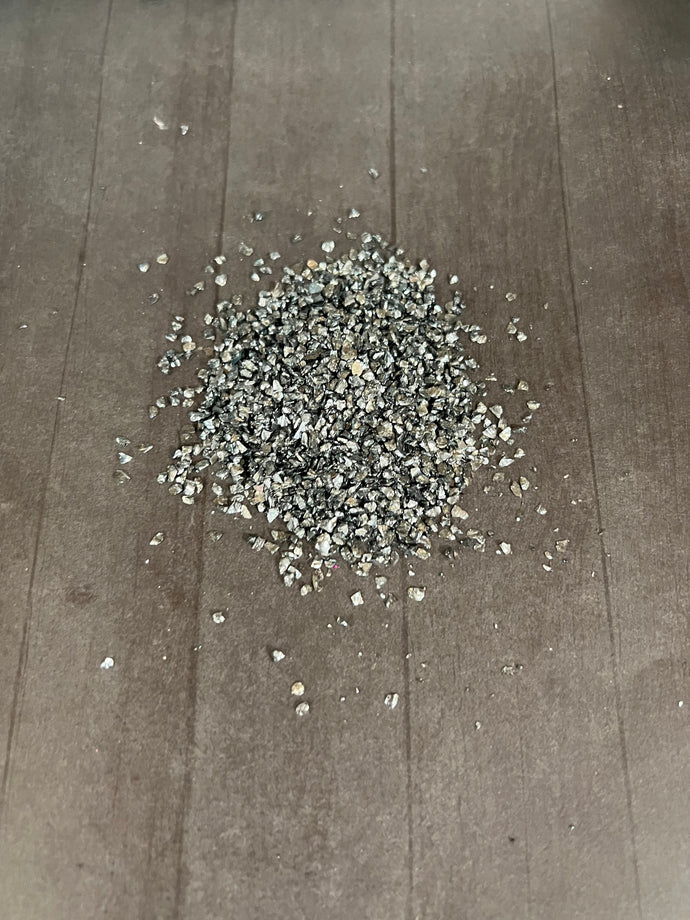 Smoke Crushed Glass Mixed Sizes 2MM-4MM